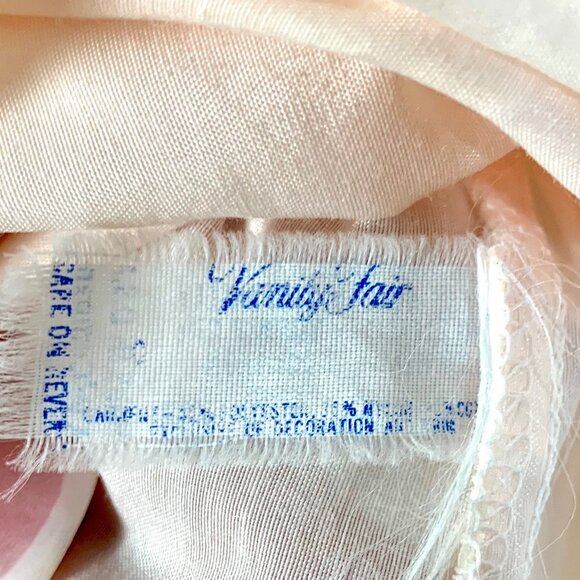 Vintage Vanity Fair Lace Trim Bed Jacket Night Top Button Front Pink Size M - Picture 8 of 9